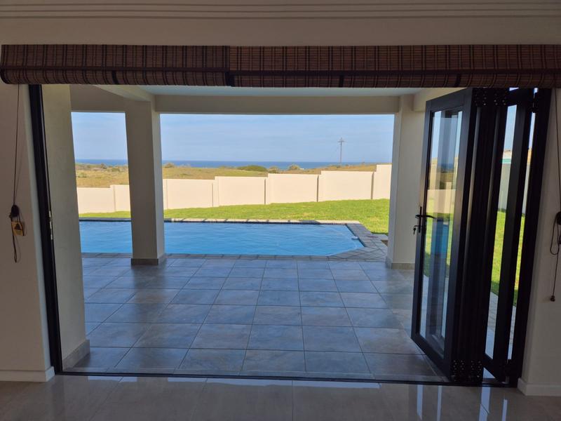 4 Bedroom Property for Sale in Kidds Beach Eastern Cape